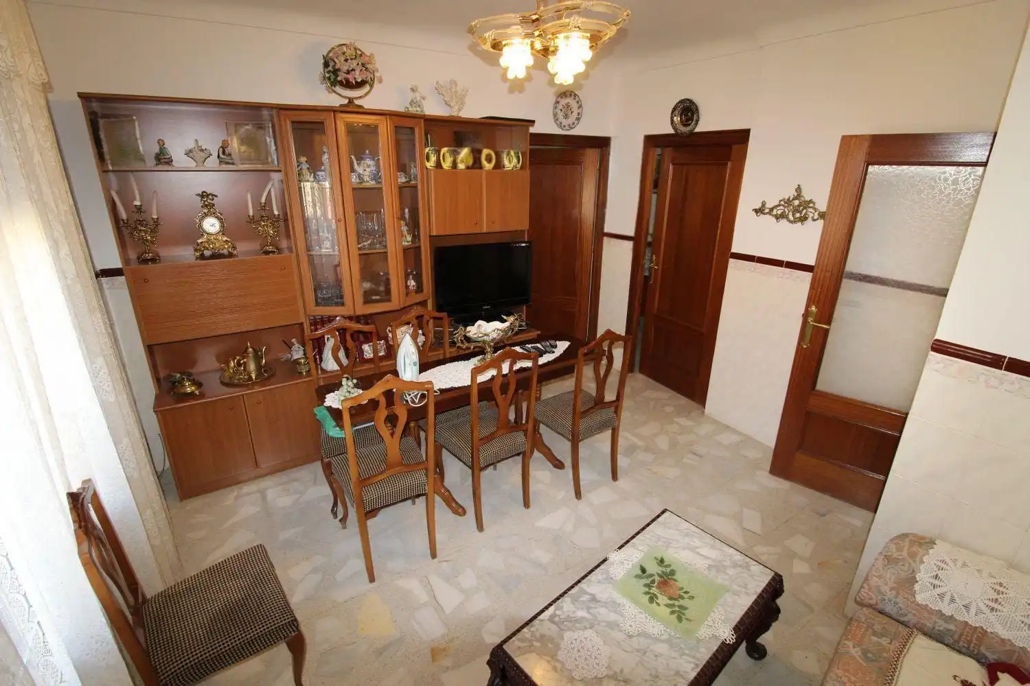 Sala de estar de Casa adosada en venta en Aldea del Rey con Aire acondicionado, Calefacción y Terraza