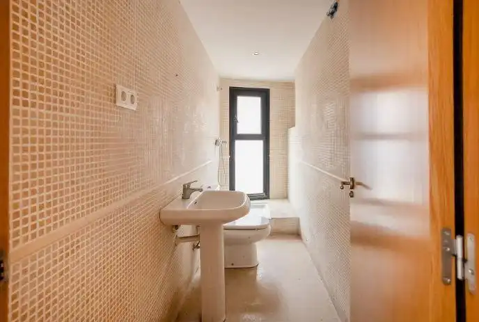 Badezimmer von Geschaftsraum zum Verkauf in Valls
