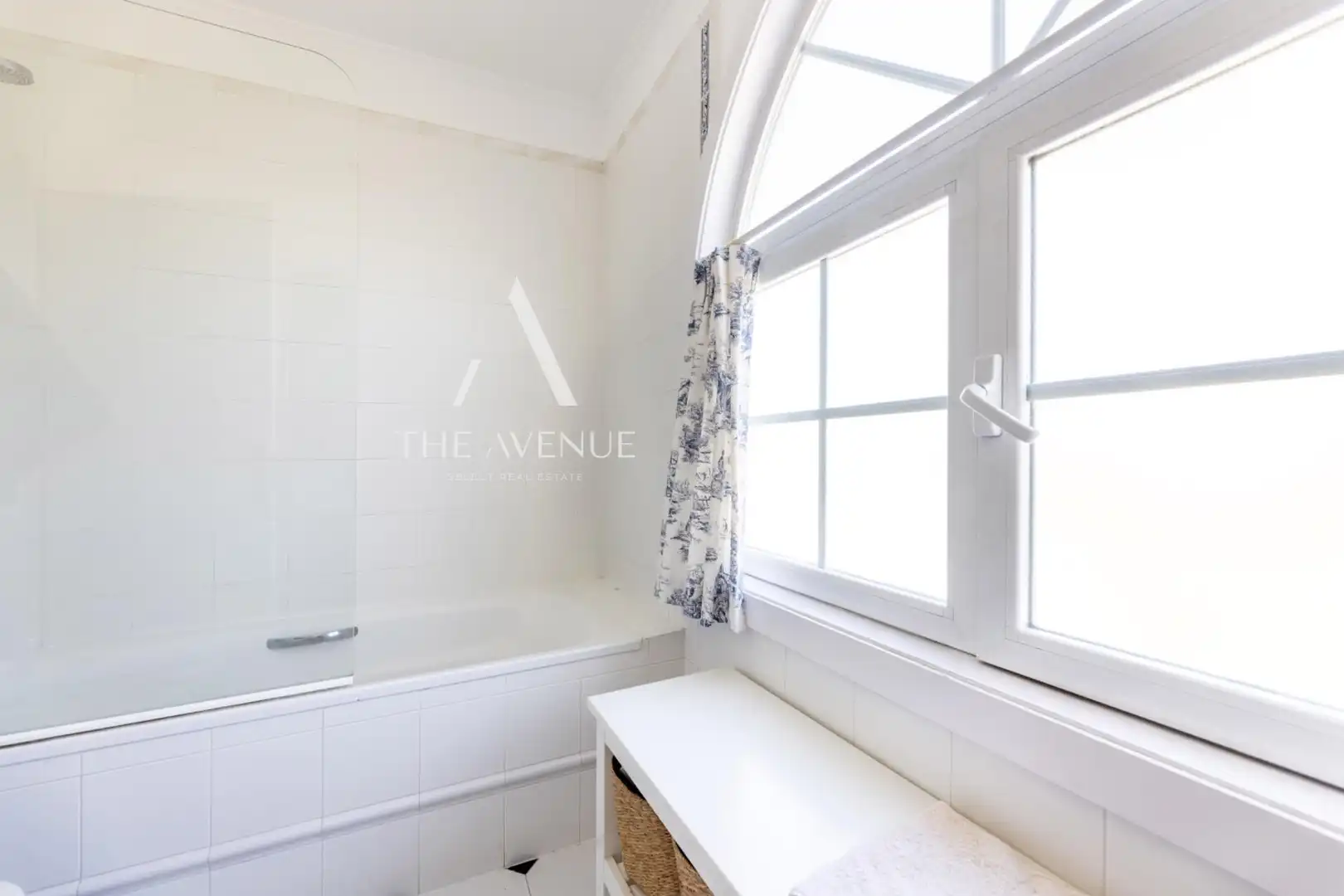 Baño de Casa o chalet en venta en Boadilla del Monte con Calefacción, Jardín privado y Terraza