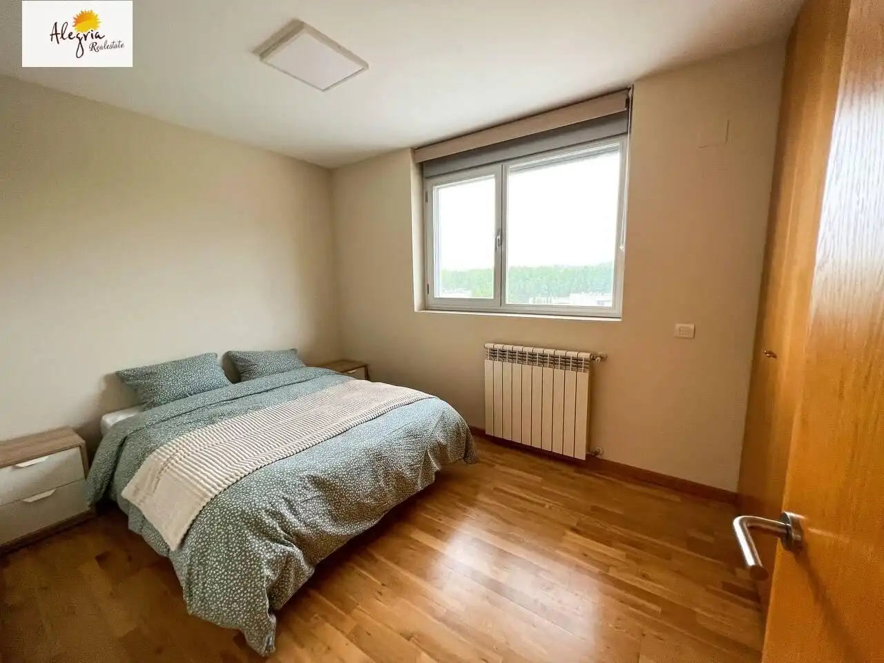 Habitación de Casa o chalet en venta en Chiva con Aire acondicionado, Calefacción y Jardín privado