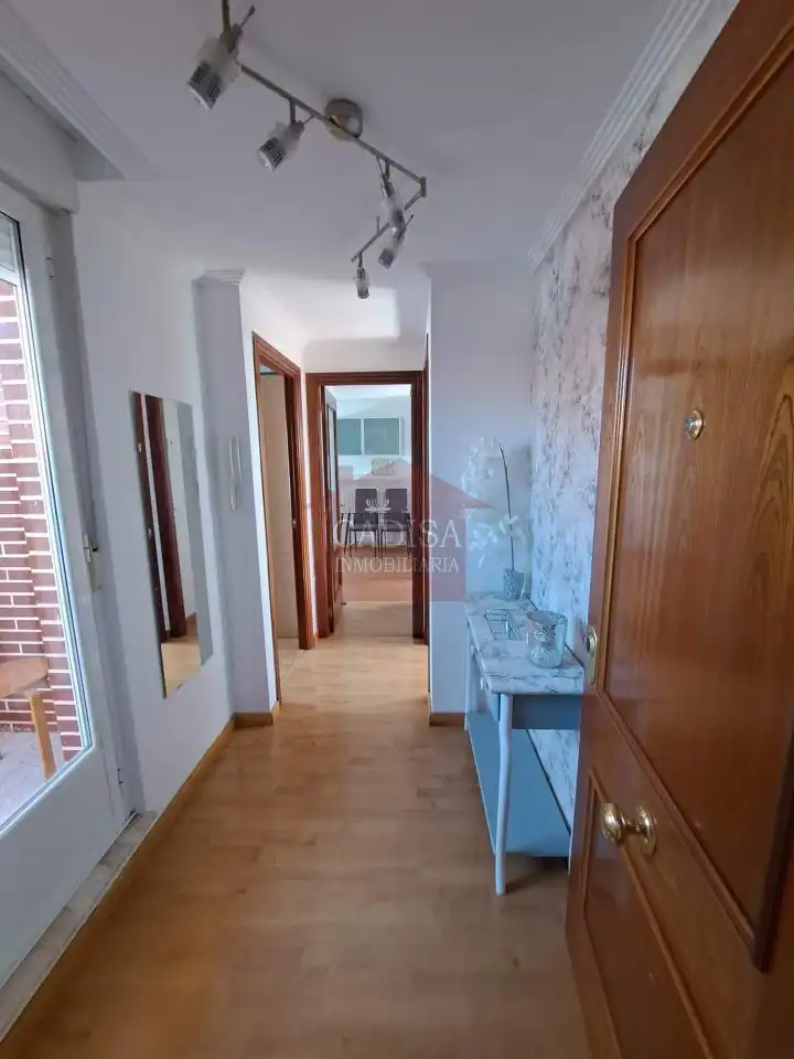 Apartamento de alquiler en Villares de la Reina con Calefacción y Amueblado