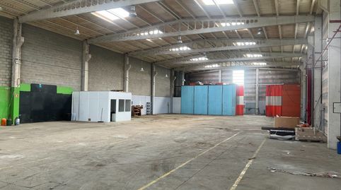 Foto 2 von Fabrikhallen zur Miete in Rúa Bell, Cambre , A Coruña