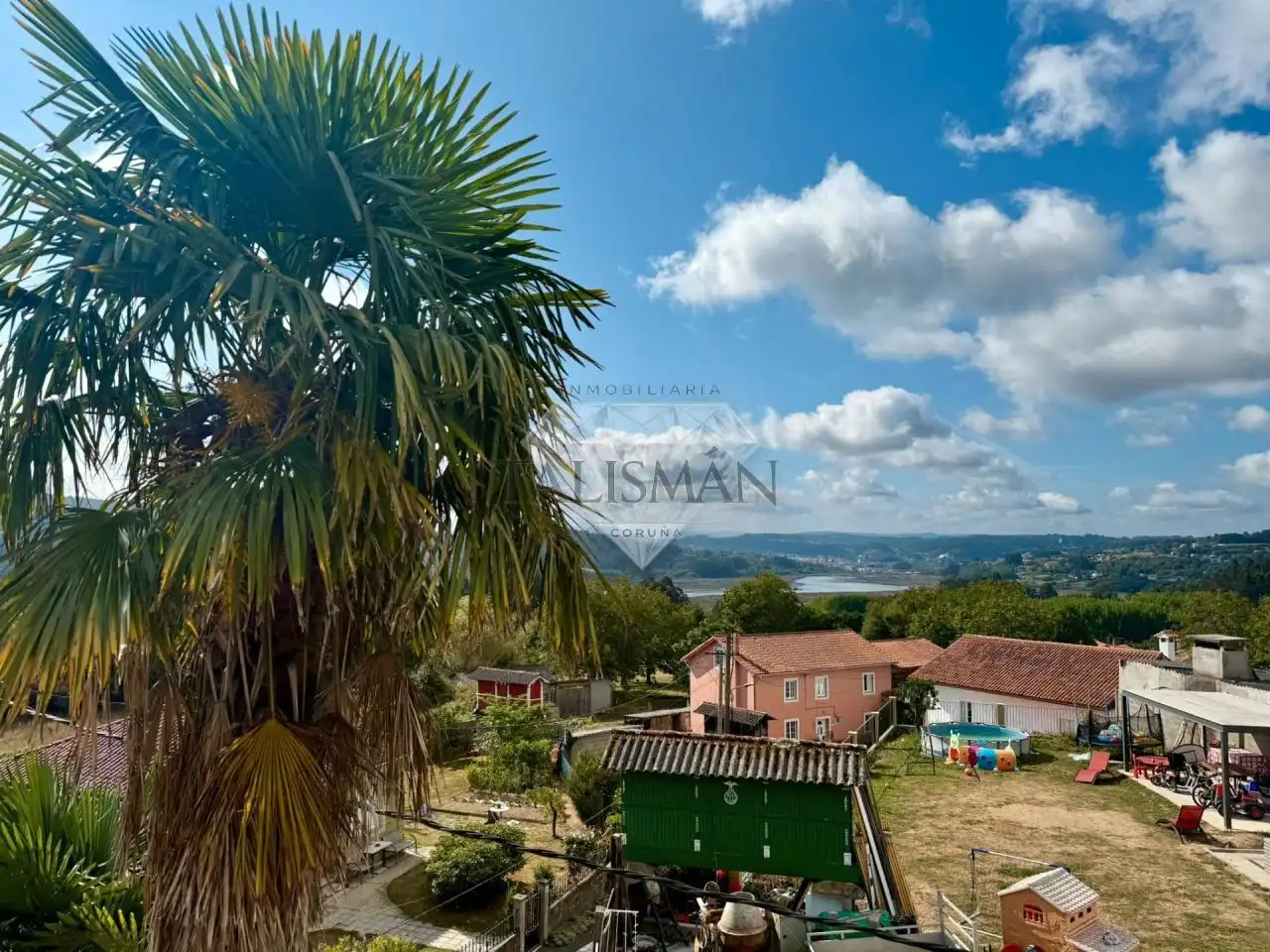 Casa o xalet en venda en Bergondo amb Calefacció, Jardí privat i Terrassa