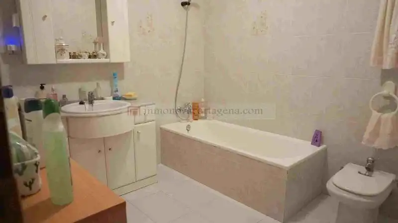 Baño de Casa adosada en venta en Cartagena con Terraza y Trastero