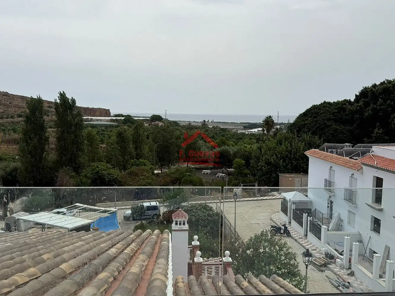 Vista exterior de Casa adosada en venda en Vélez-Málaga amb Terrassa i Forn