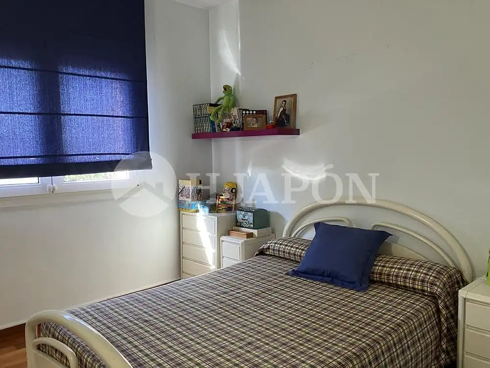 Dormitori de Casa o xalet en venda en Badalona amb Calefacció, Jardí privat i Traster