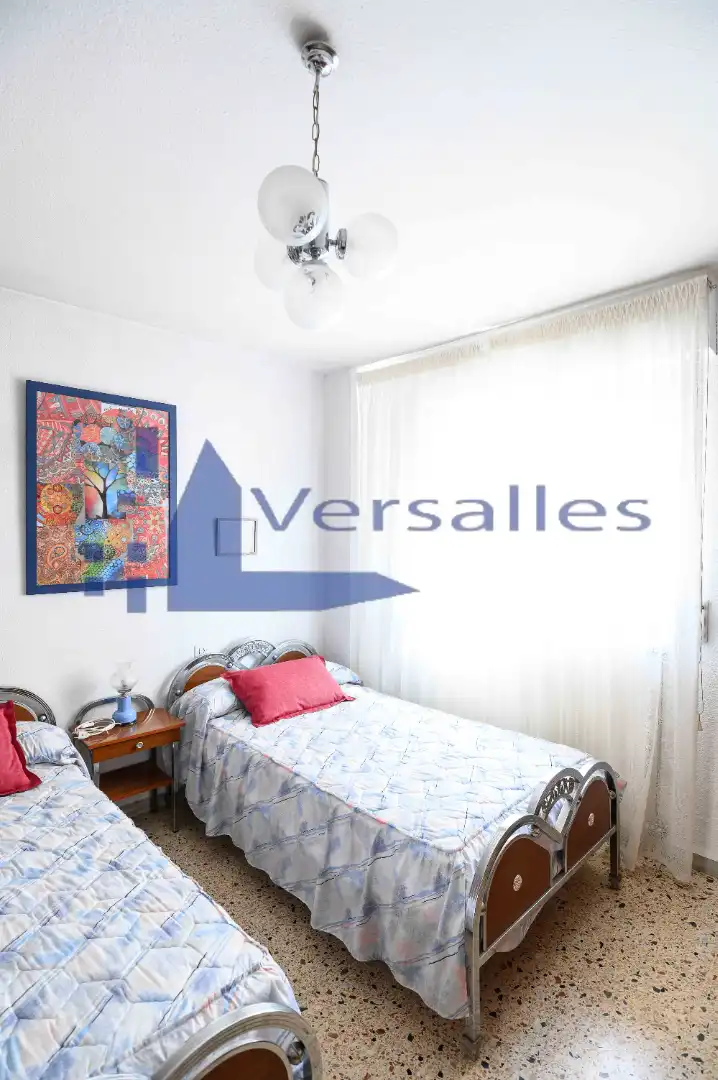 Habitación de Piso en venta en Santa Marta de Tormes con Calefacción, Amueblado y Microondas