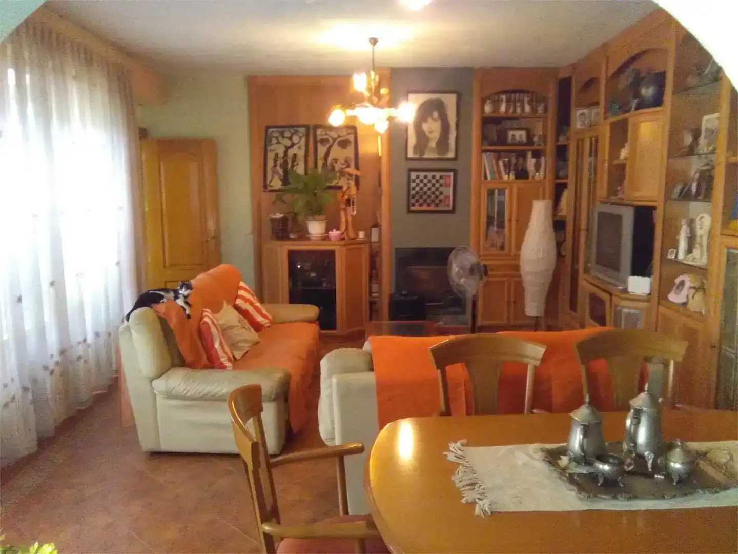 Sala d'estar de Casa adosada en venda en Ciempozuelos amb Piscina i Balcó
