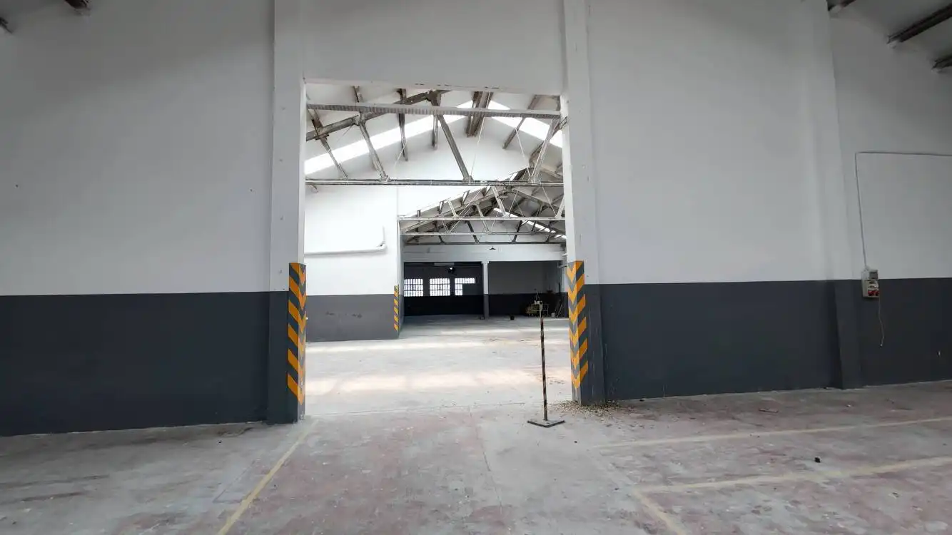 Fabrikhallen zur Miete in Barberà del Vallès