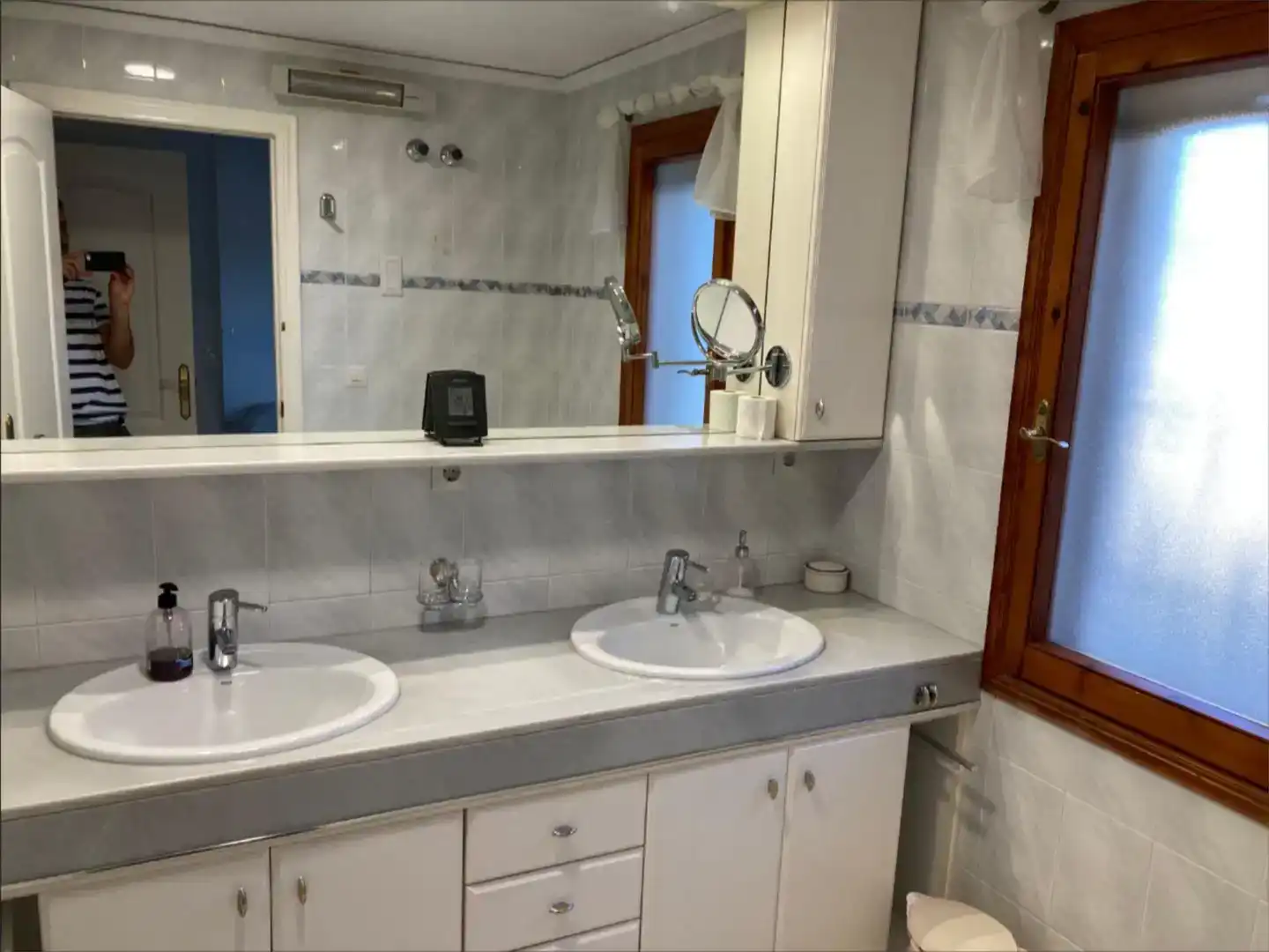 Badezimmer von Wohnung zur Miete in Dénia mit Klimaanlage, Privatgarten und Schwimmbad