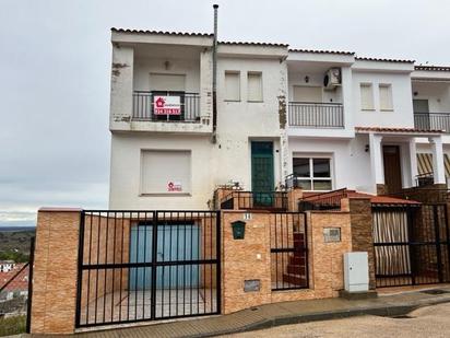 Exterior view of Single-family semi-detached for sale in Aliseda