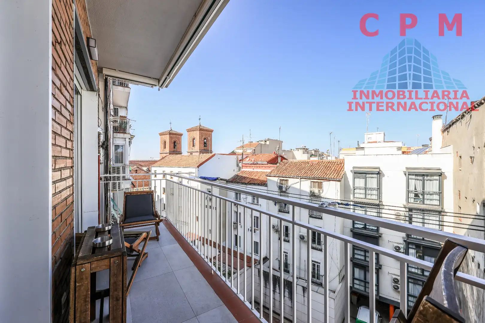 Flat with terrace to rent in Centro