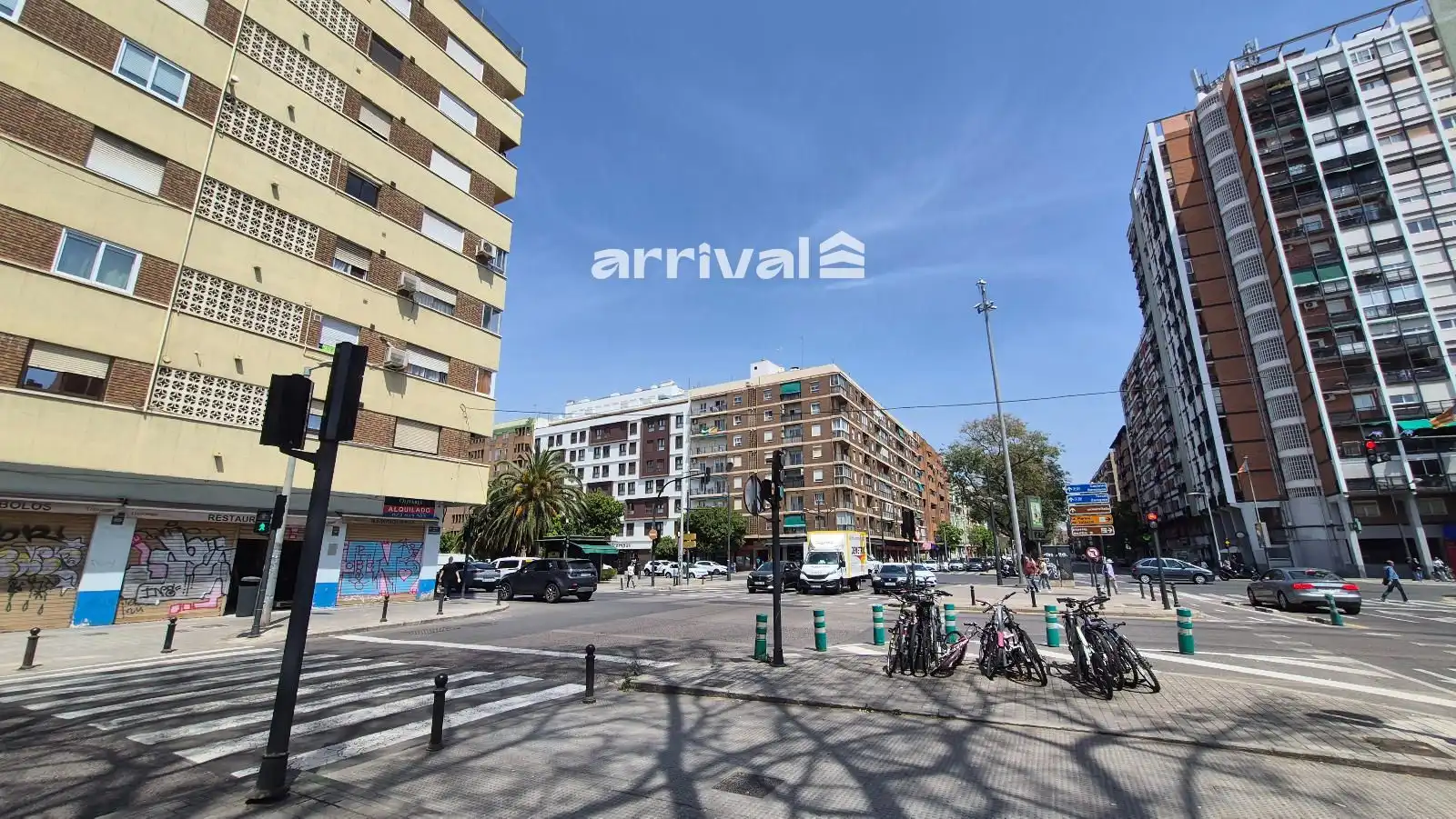 Vista exterior de Pis en venda en Valencia amb Aire condicionat i Terrassa