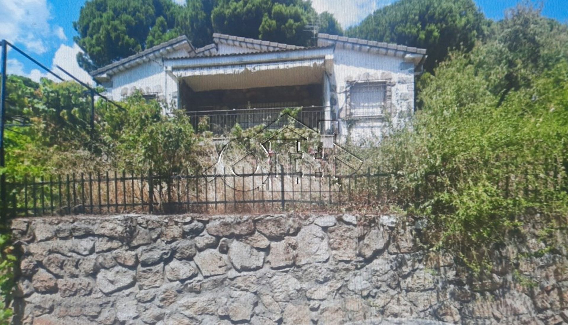 Vista exterior de Casa o xalet en venda en Sotillo de la Adrada amb Calefacció, Jardí privat i Terrassa