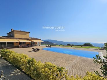 Villa con piscina in vendita a Basilea