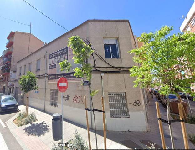 Edificio en Venta en Plaza de Toros - Avenida Chapí - Trinquete