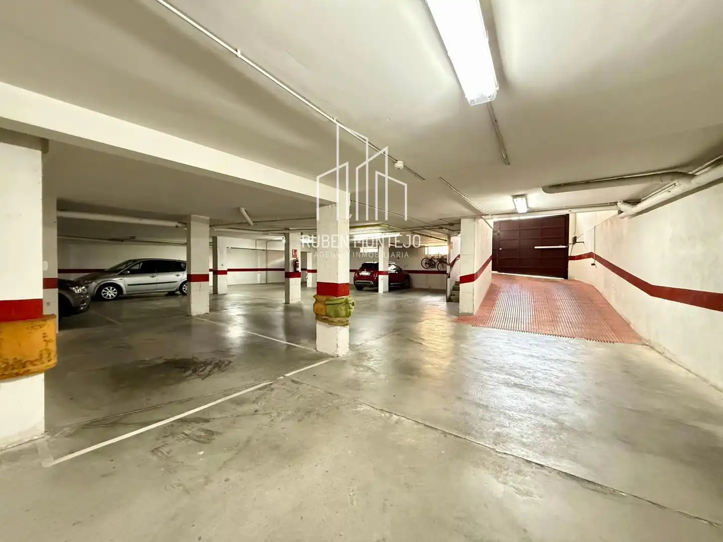 Parking de Piso en venta en Salamanca con Calefacción, Terraza y Amueblado
