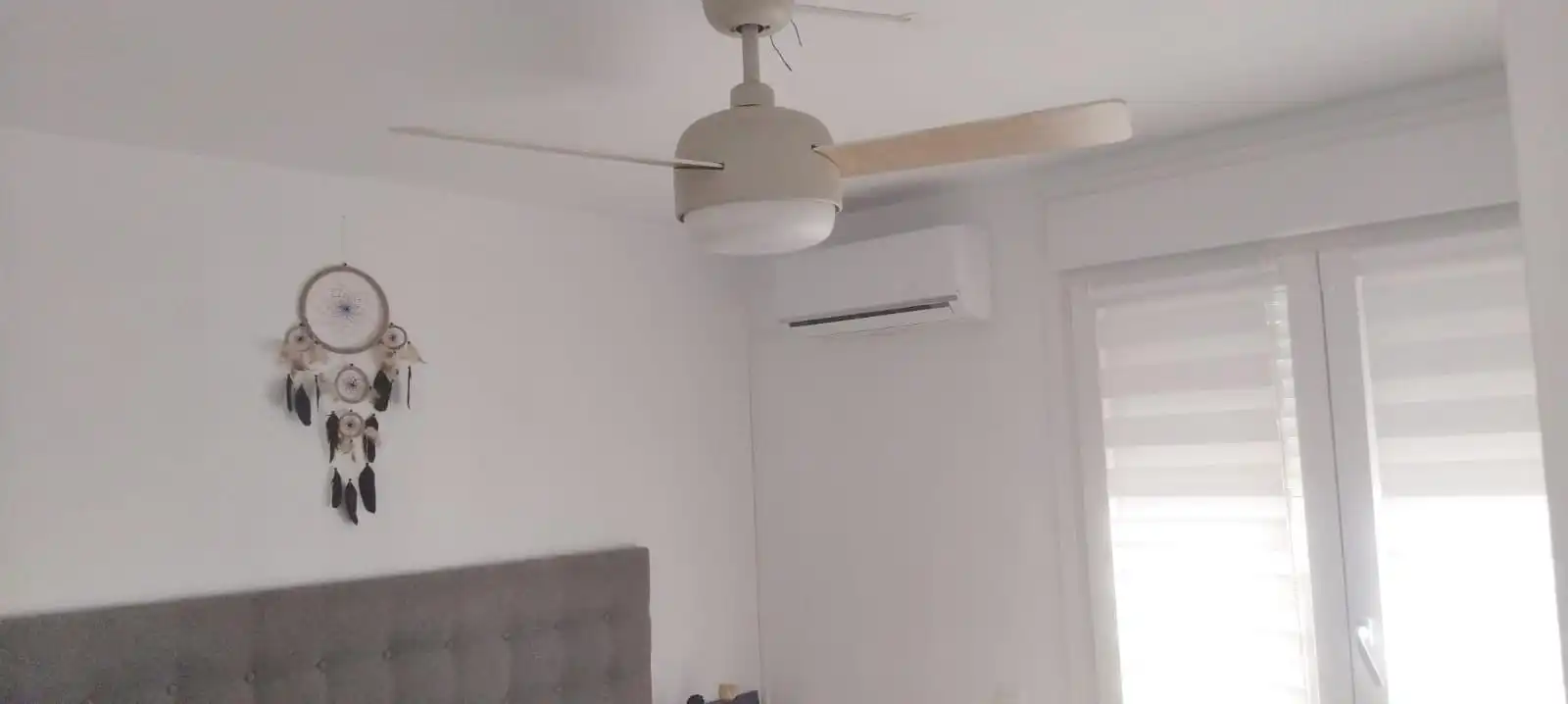 Dormitori de Apartament en venda en Alicante / Alacant amb Aire condicionat i Terrassa