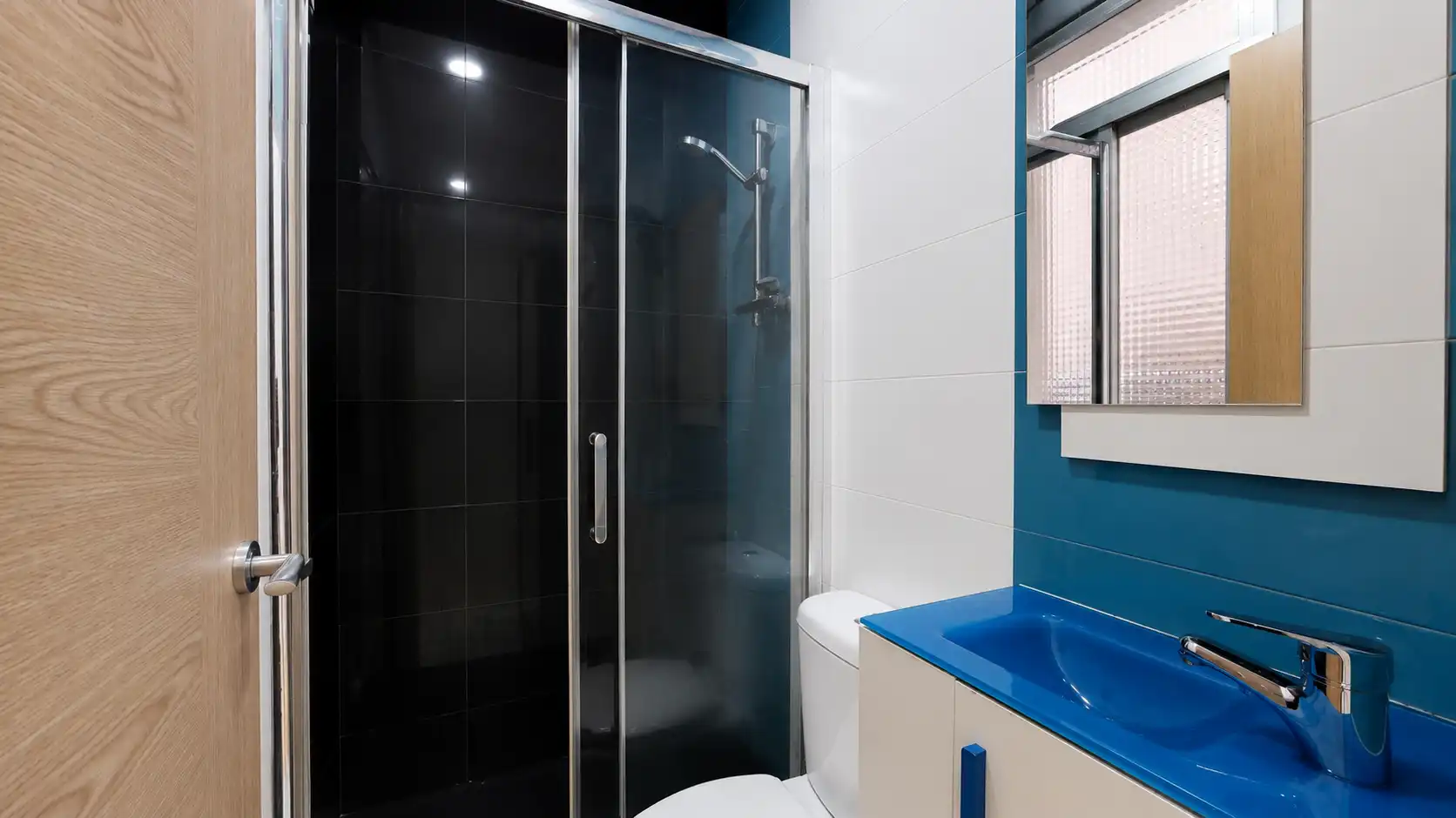 Badezimmer von Erdgeschoss zum Verkauf in Bilbao  mit Heizung