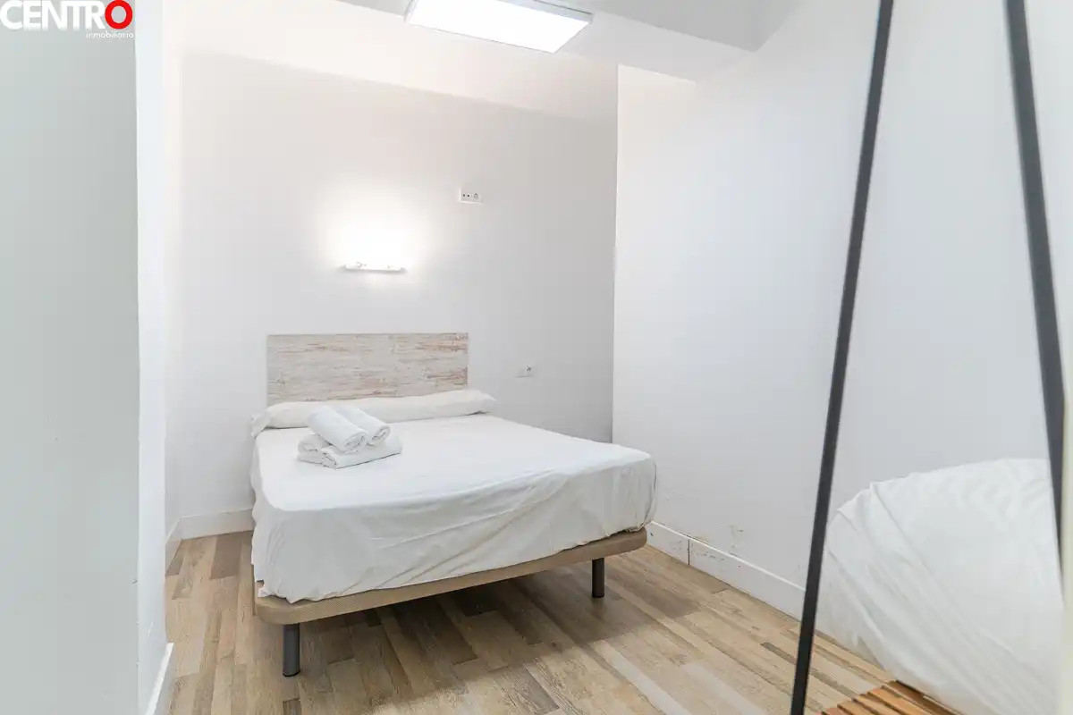 Habitación de Piso en venta en Granada con Aire acondicionado y Terraza