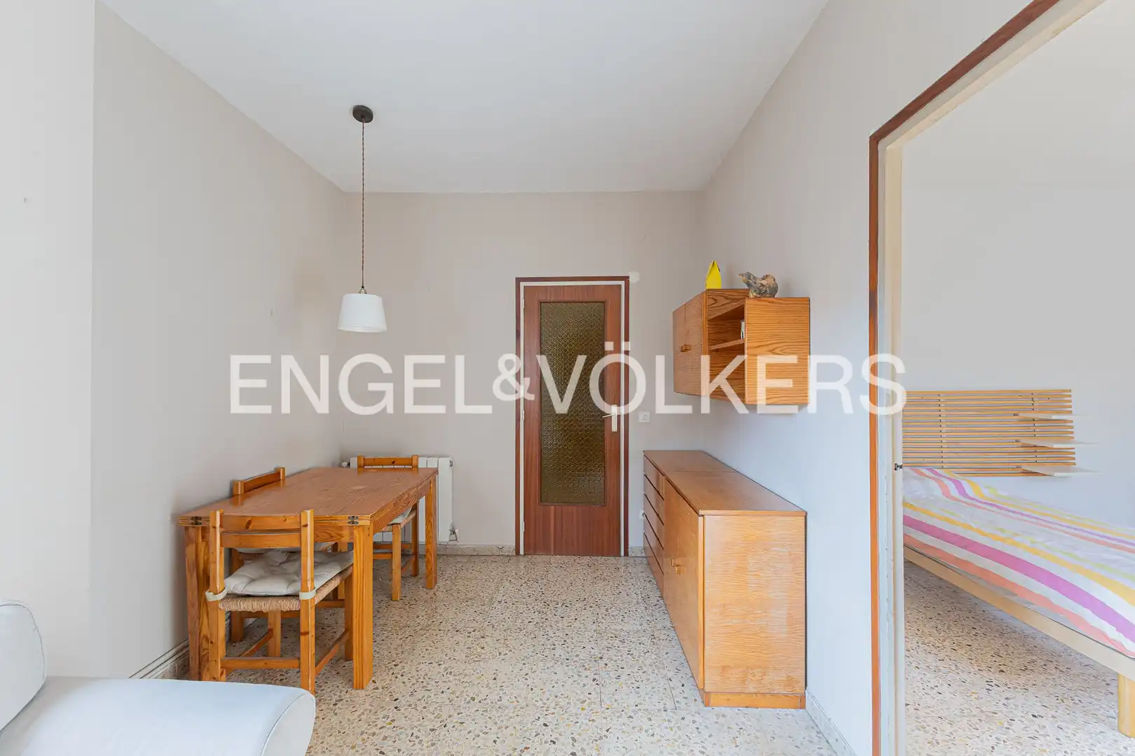 Comedor de Piso en venta en Barcelona con Calefacción