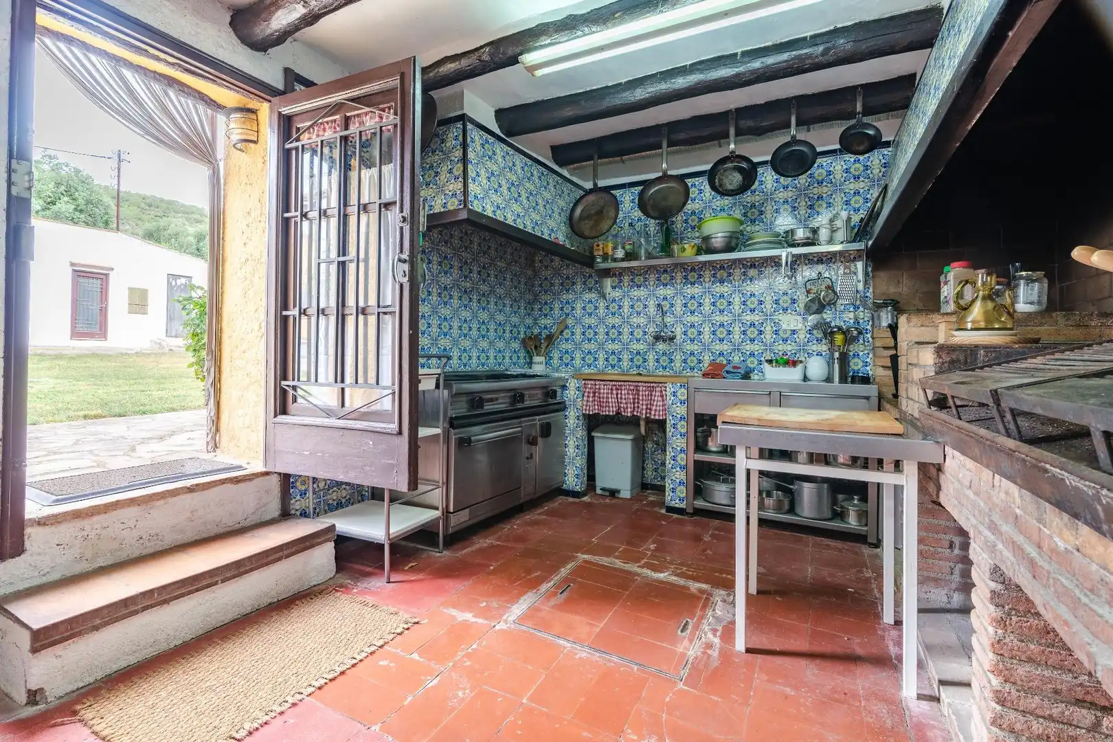 Cuina de Casa o xalet en venda en Vespella de Gaià amb Calefacció, Terrassa i Balcó