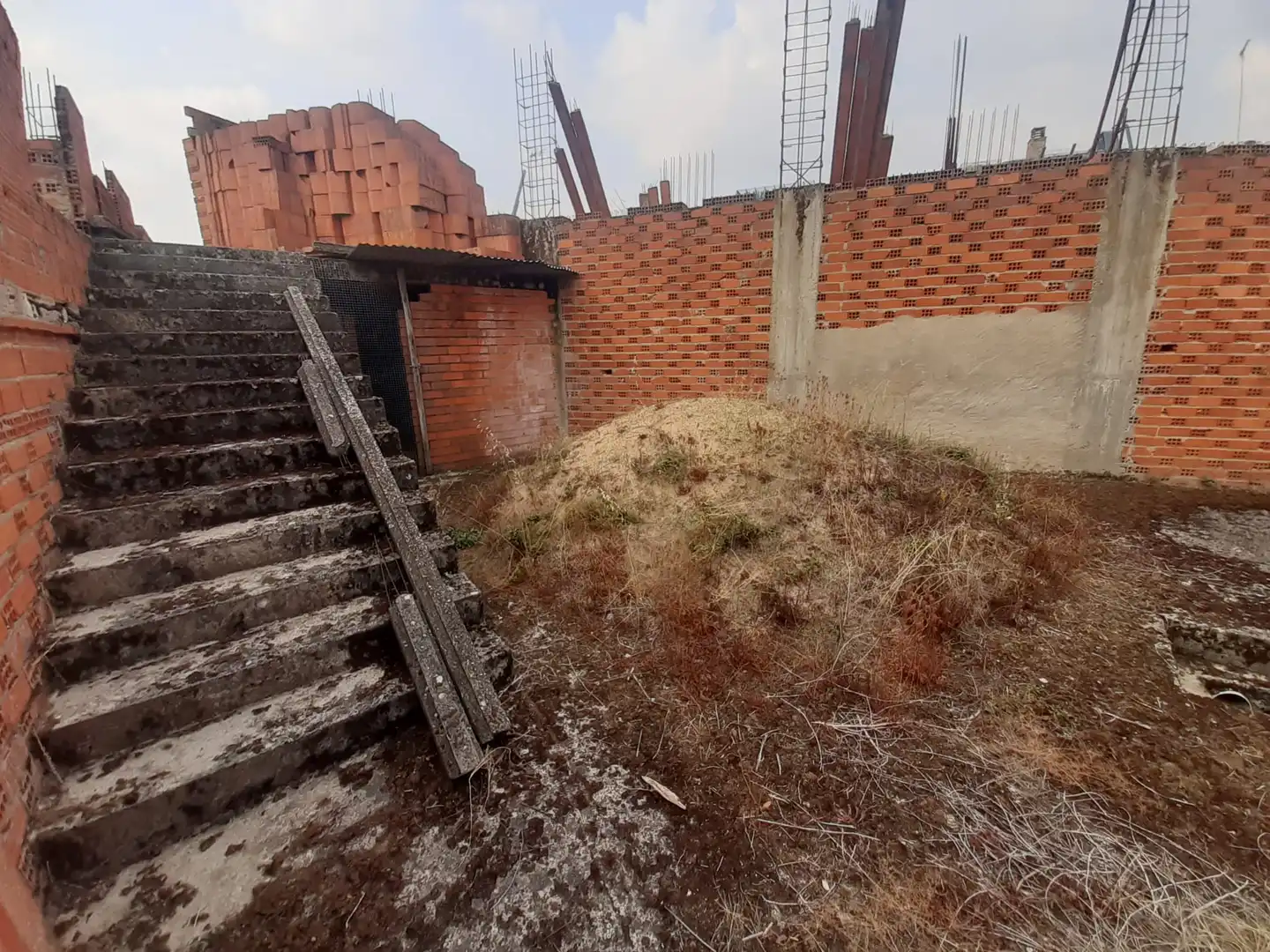 Nau industrial en venda en Fariza