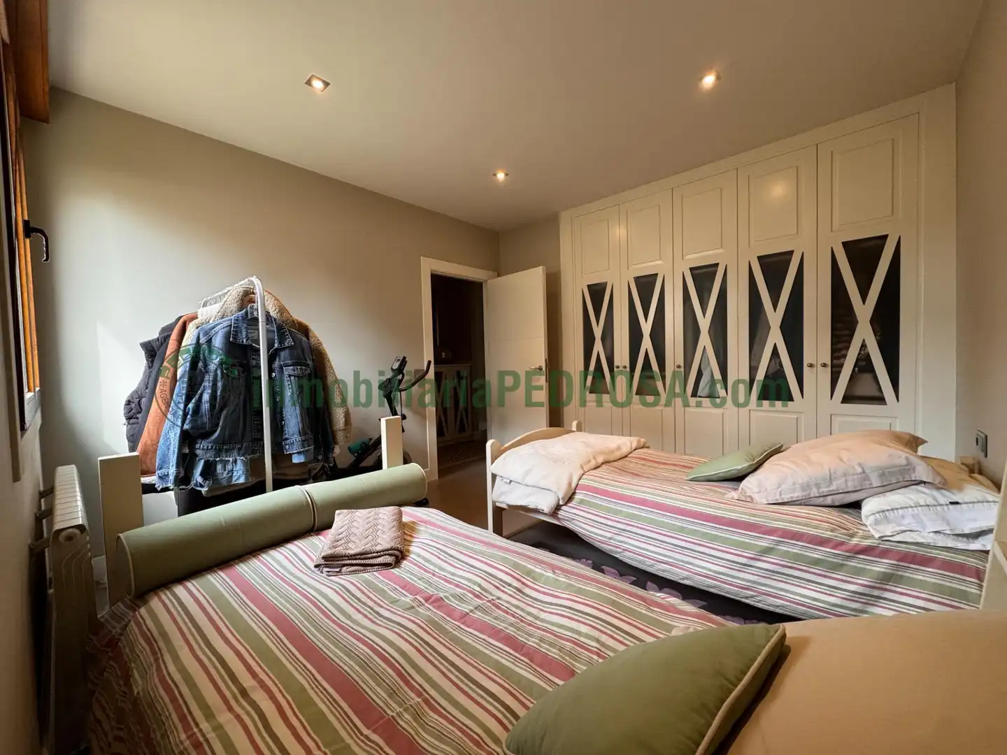 Habitación de Casa o chalet en venta en Pontevedra Capital  con Calefacción, Jardín privado y Terraza
