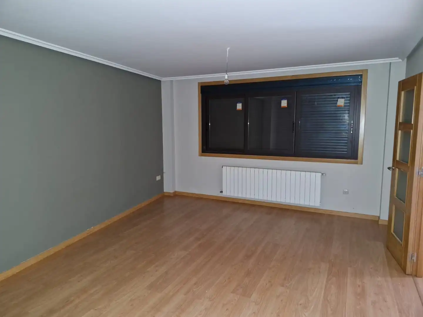 Casa adosada en venda en Barbadás amb Calefacció, Parquet i Traster