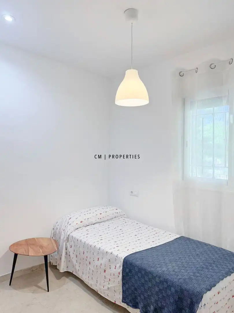 Bedroom of Flat for sale in Chiva  with Air Conditioner, Heating and Terrace