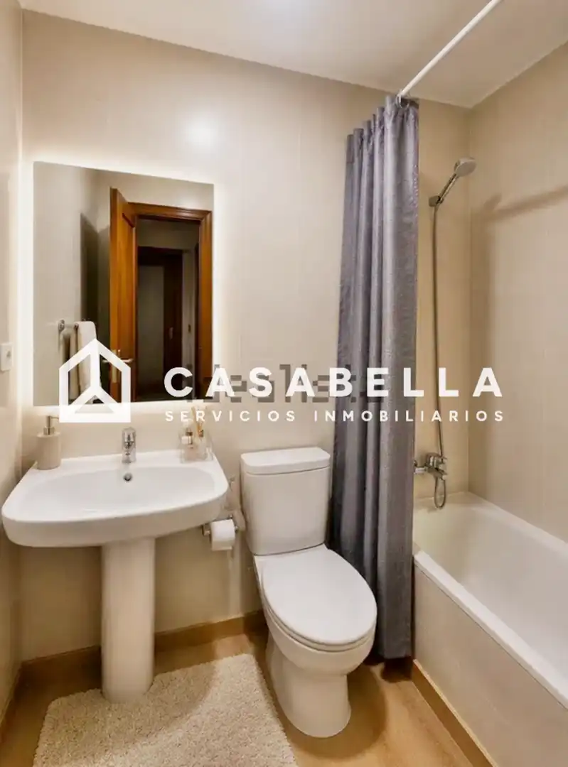 Baño de Piso en venta en L'Eliana con Aire acondicionado, Calefacción y Terraza