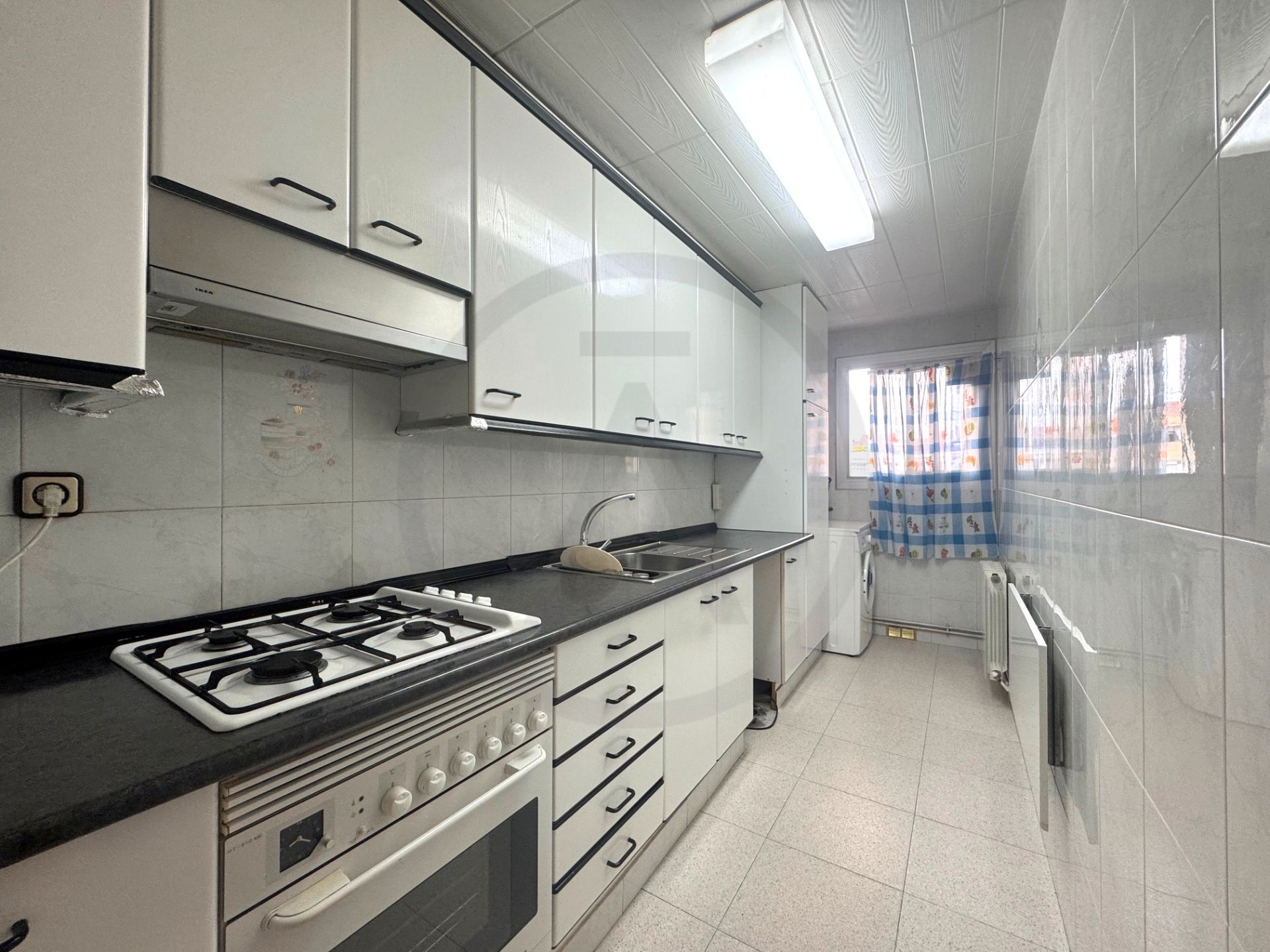 Cocina de Piso en venta en Terrassa con Aire acondicionado, Calefacción y Trastero