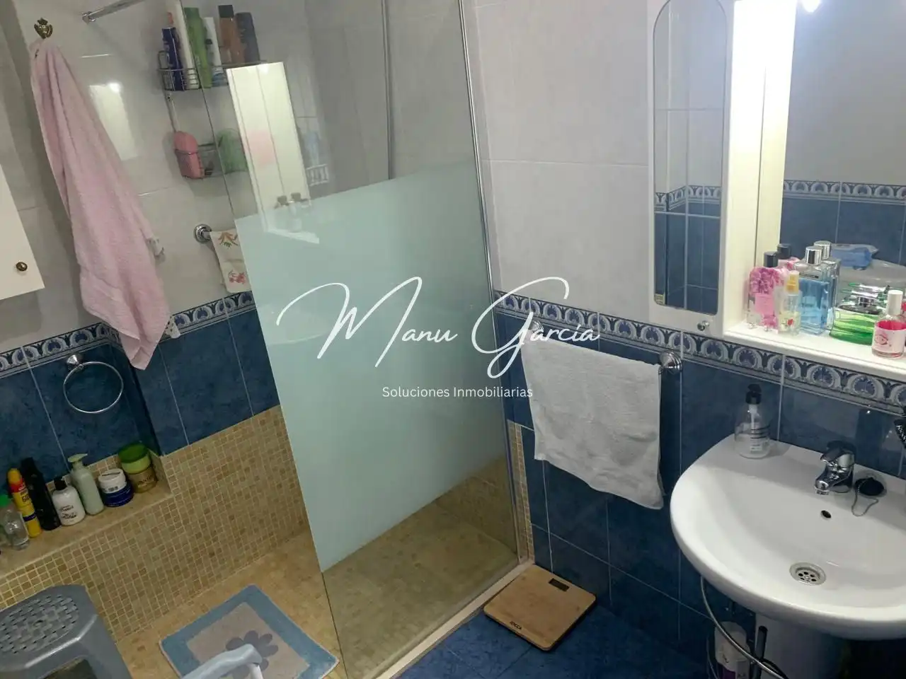 Baño de Planta baja en venta en Lucena con Aire acondicionado, Trastero y Amueblado