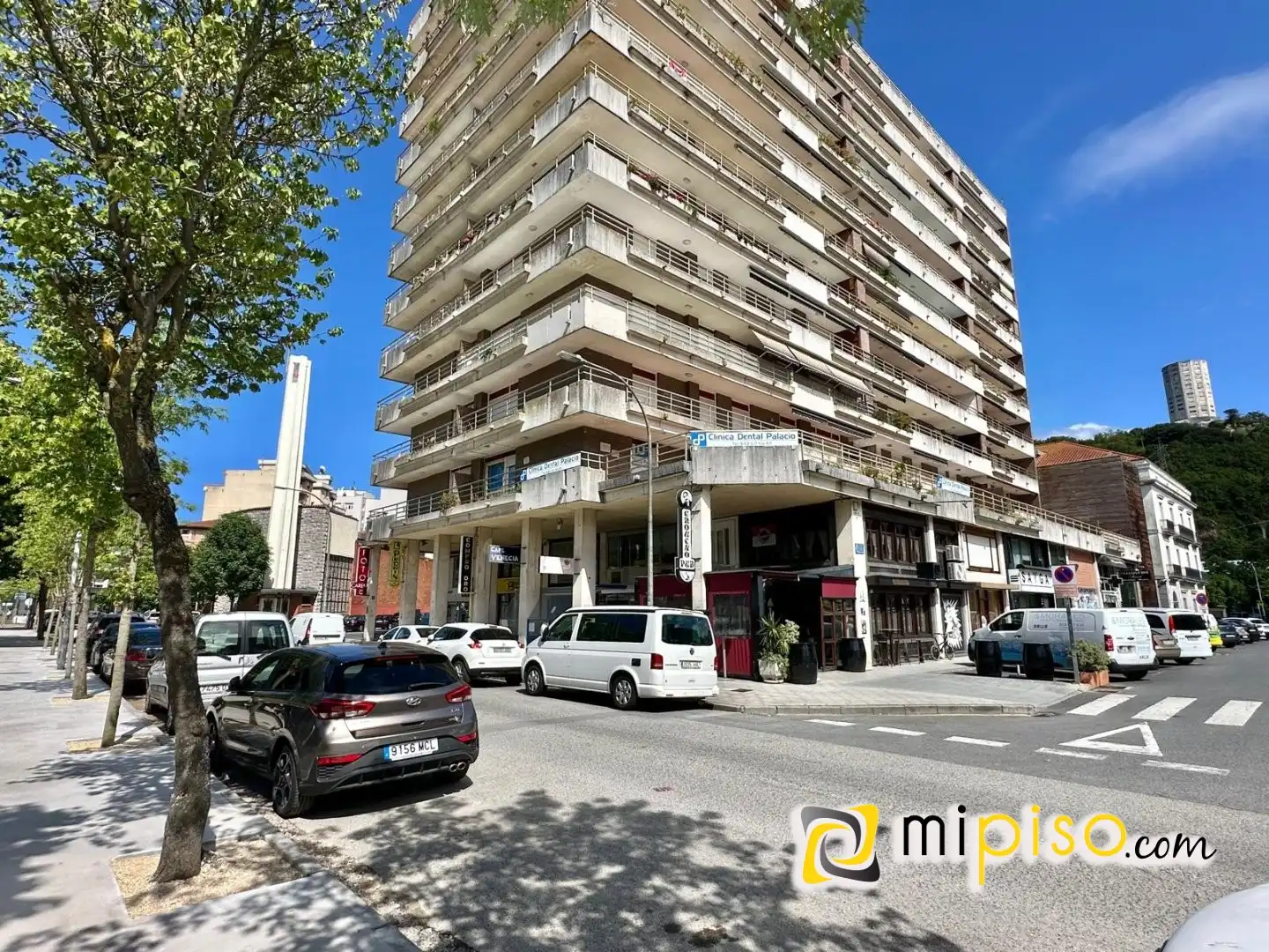 Vista exterior de Pis de lloguer en Laredo amb Calefacció, Terrassa i Moblat