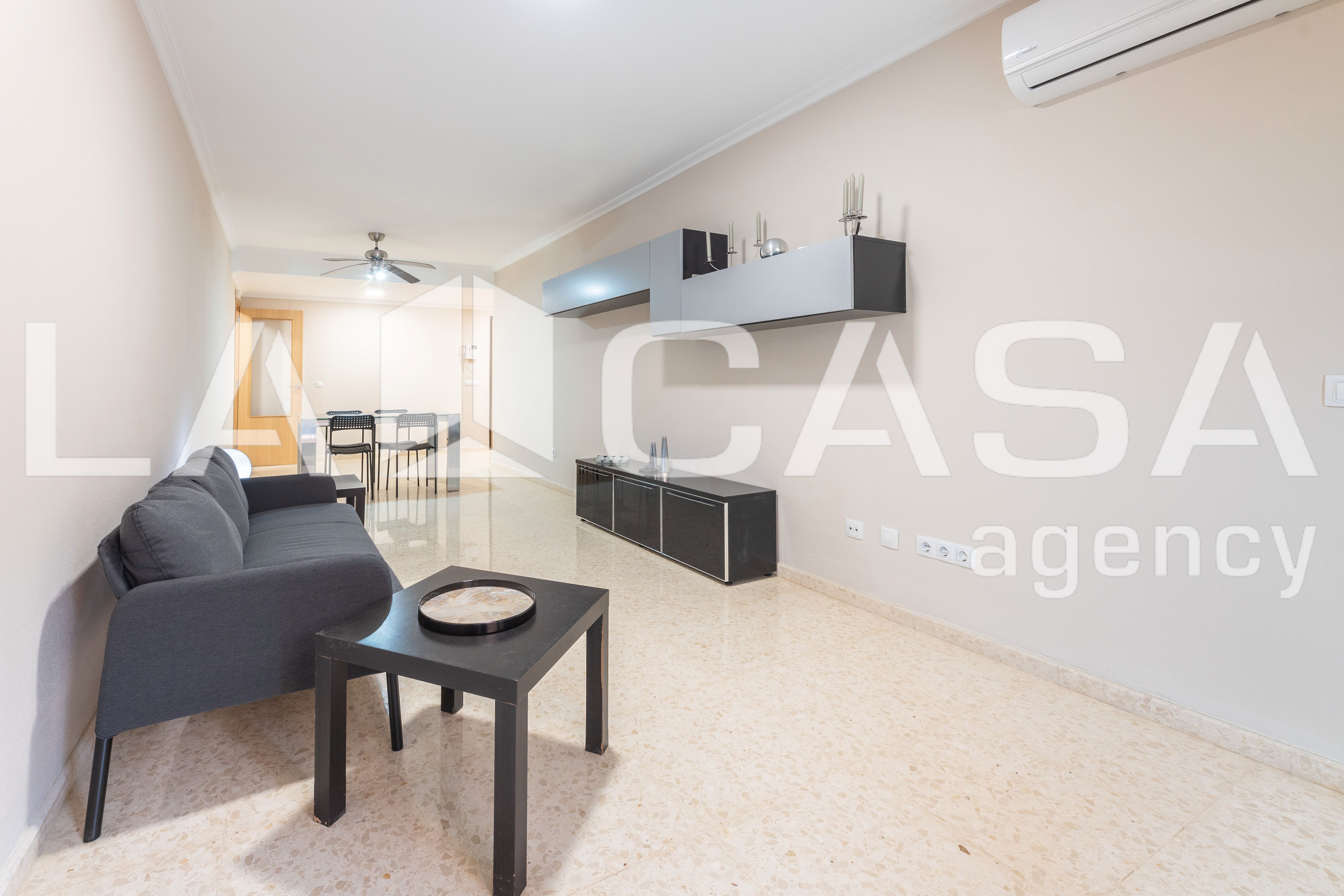 Sala de estar de Piso en venta en Paiporta con Calefacción, Trastero y Balcón