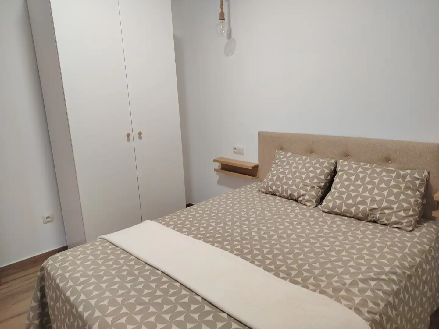 Ground floor for rent in Urbanización Costa del Oro, Centro Internacional