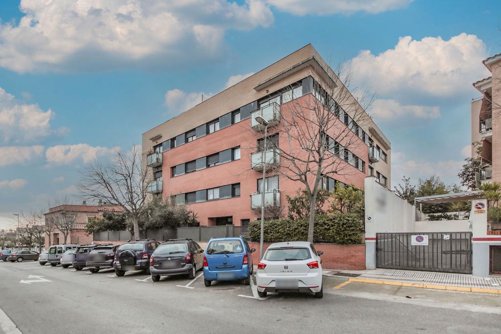 Vista exterior de Pis en venda en Constantí amb Terrassa, Traster i Alarma