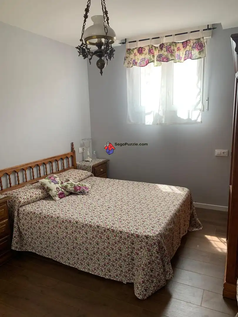 Habitación de Casa o chalet de alquiler en Segovia con Calefacción, Terraza y Amueblado