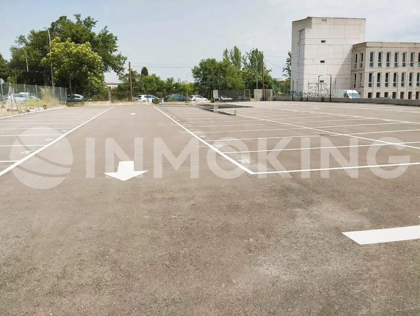 Parkplatz von Gebäude zur Miete in Coslada