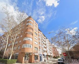 Exterior view of Flat to rent in  Madrid Capital  with Air Conditioner