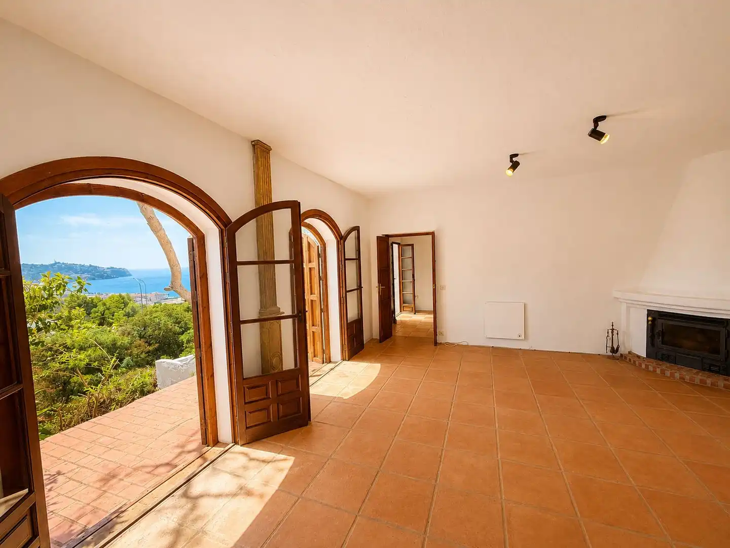 Houses for sale in Almuñécar  with Air Conditioner, Heating and Private garden