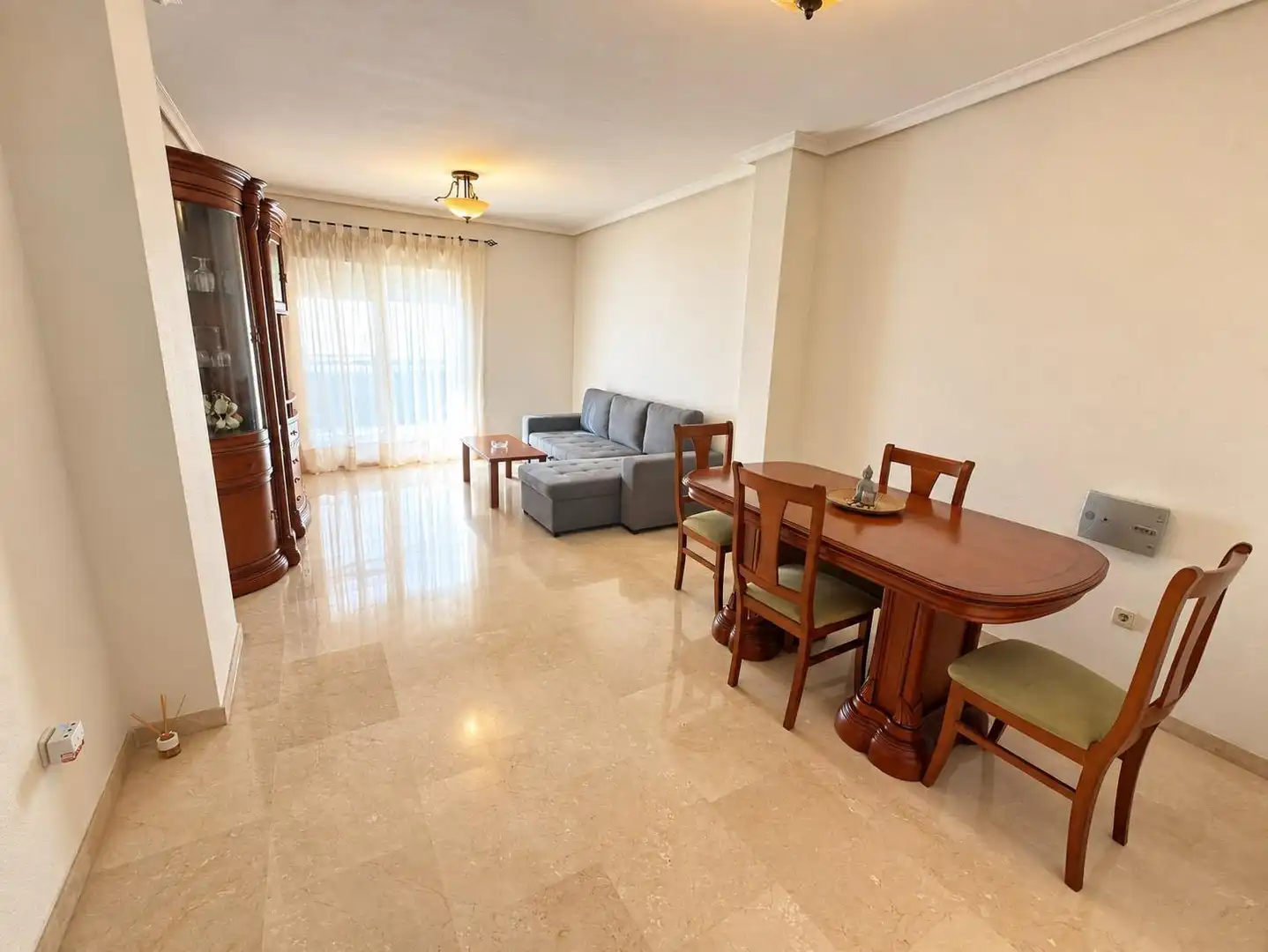 Piso con terraza en venta en Avenida JUAN PABLO II 13, imagen 2