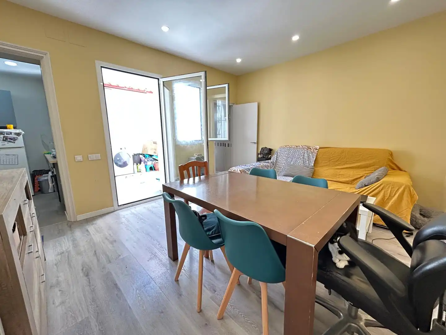 Sala d'estar de Pis en venda en Barcelona amb Terrassa i Forn