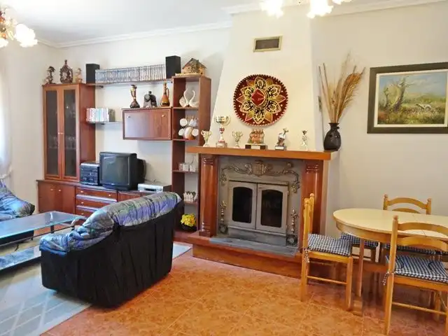 Sala de estar de Casa o chalet en venta en Cascajares de la Sierra con Trastero y Amueblado
