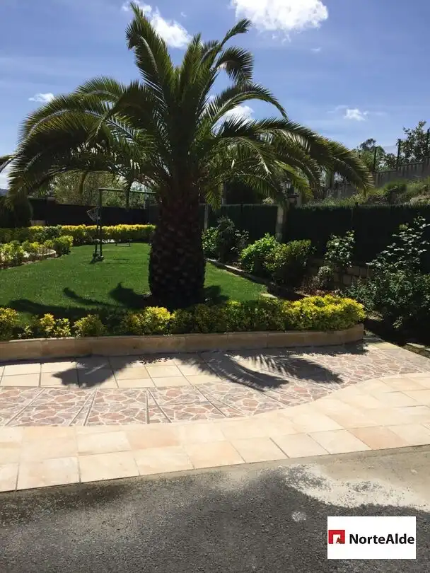 Garden of Houses for sale in Maruri-Jatabe  with Heating, Private garden and Storage room