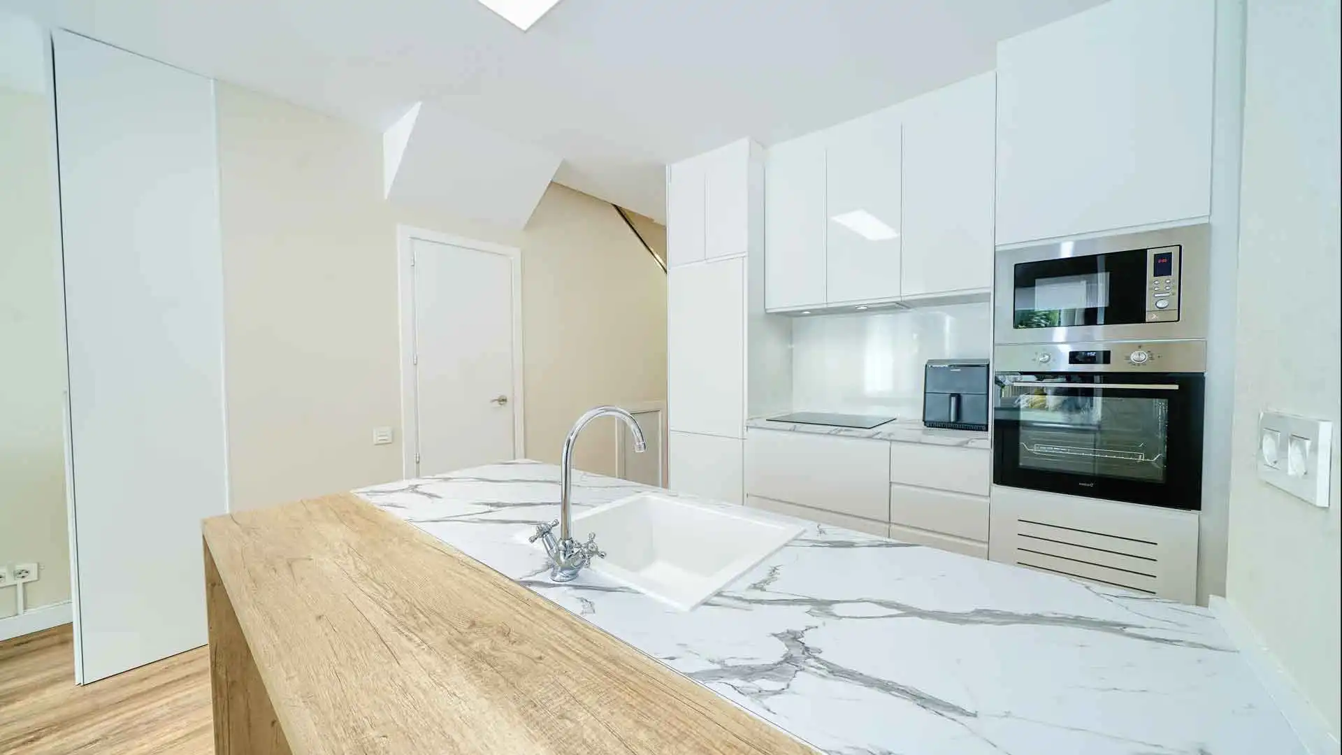 Cocina de Planta baja en venta en Marbella con Aire acondicionado, Terraza y Trastero