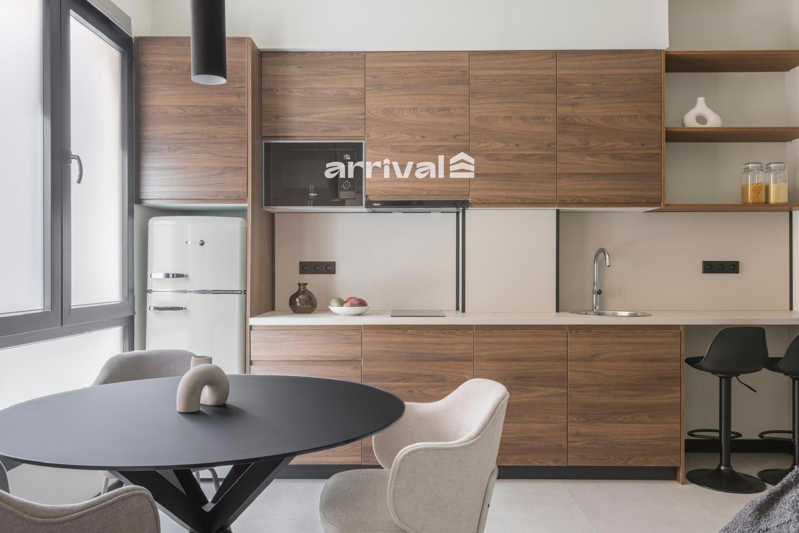 Cuina de Pis de lloguer en  Valencia Capital amb Aire condicionat, Calefacció i Moblat