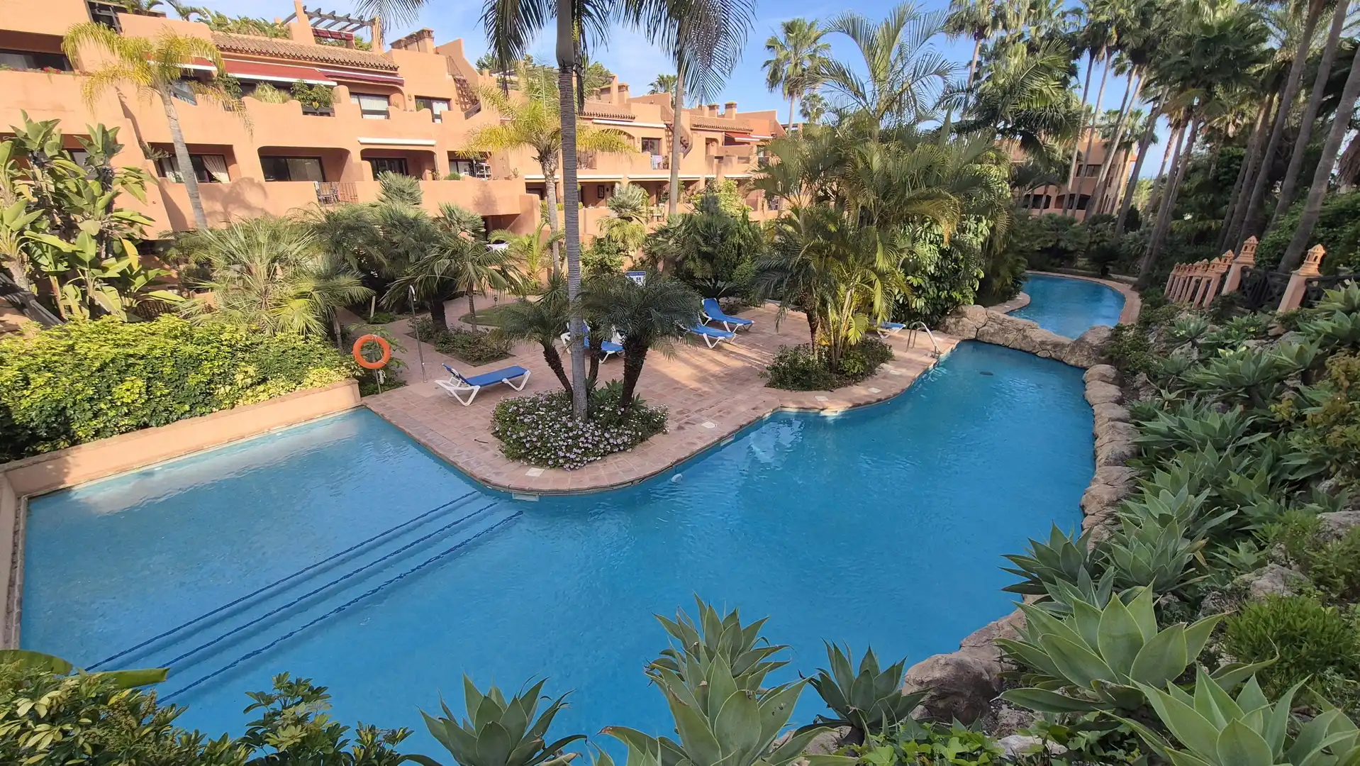 Apartamento con piscina en venta en 2 JARDINES DEL ALBAICIN #Planta primera