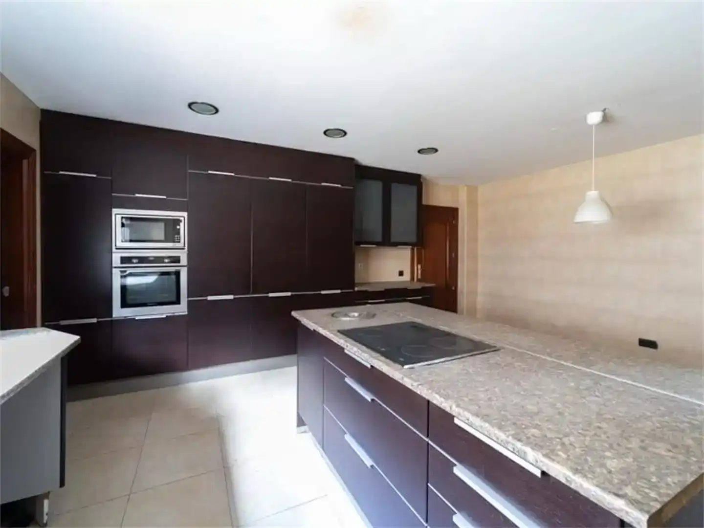 Cocina de Casa o chalet en venta en  Madrid Capital con Aire acondicionado, Piscina y Balcón