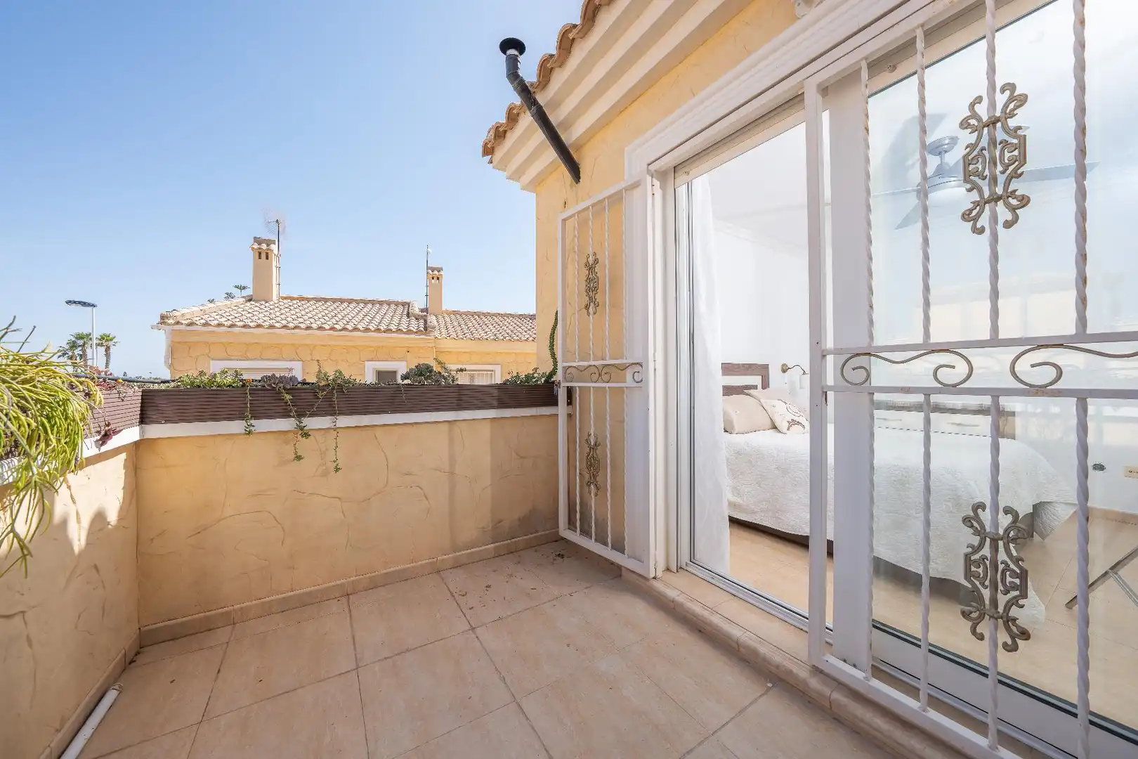 Terrassa de Casa adosada en venda en Torrevieja amb Piscina comunitària